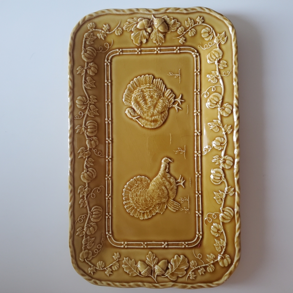 Bordallo Pinheiro Mustard Yellow/Gold Rectangular Turkey Platter